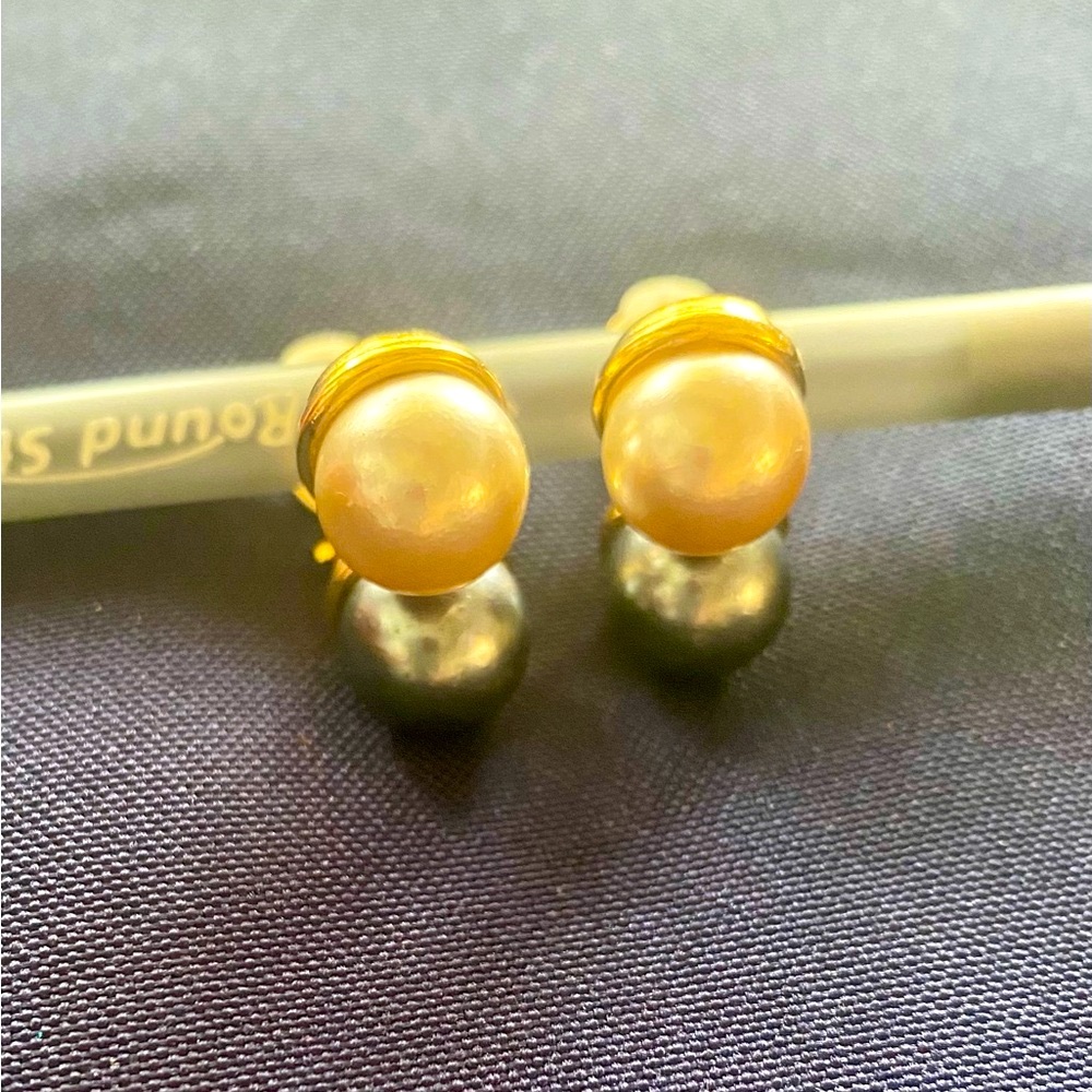 Joan Rivers Clip On Faux Pearl Earrings - Picture 4 of 10